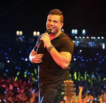 النجم عمرو دياب النجم عمرو دياب