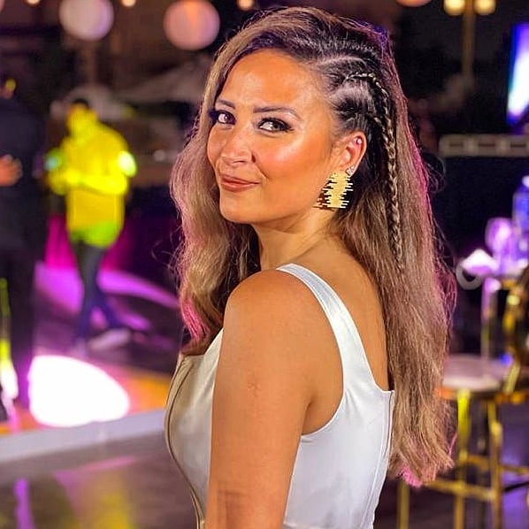 الفنانة ياسمين غيث