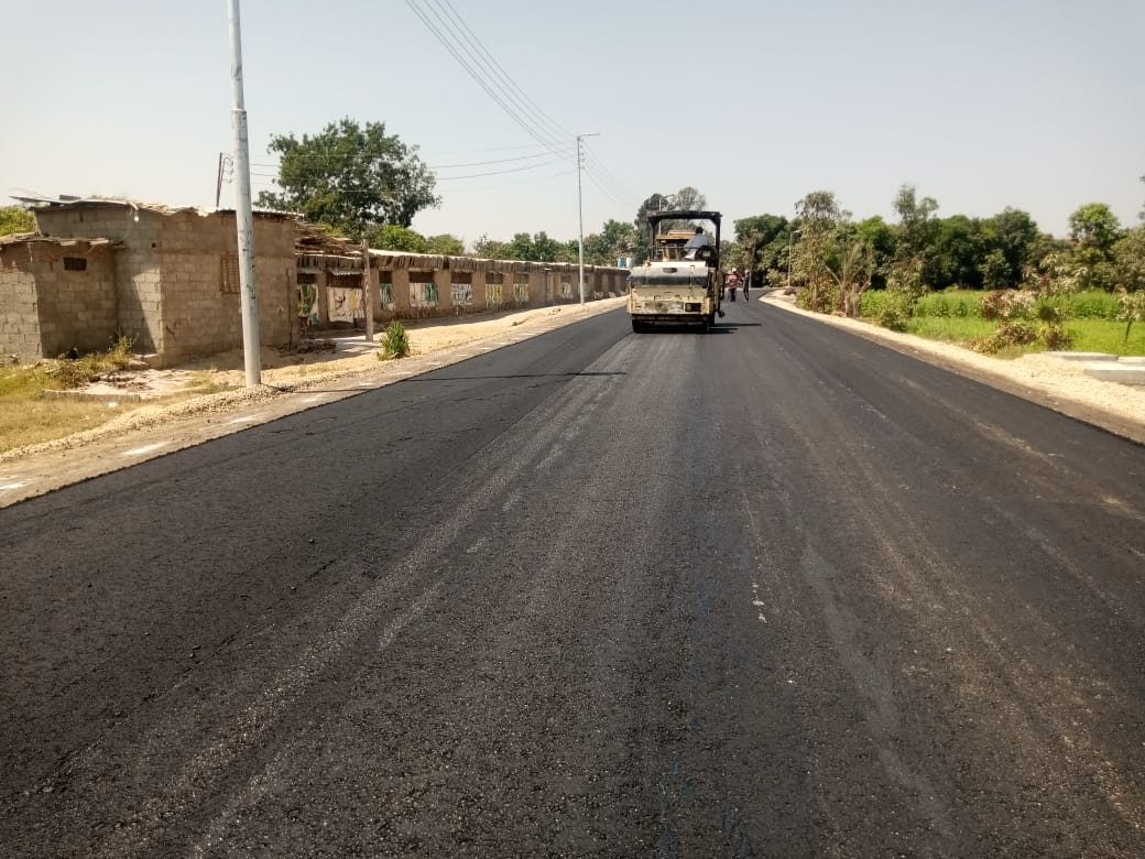 جانب من عمليات الرصف والتطوير (3)