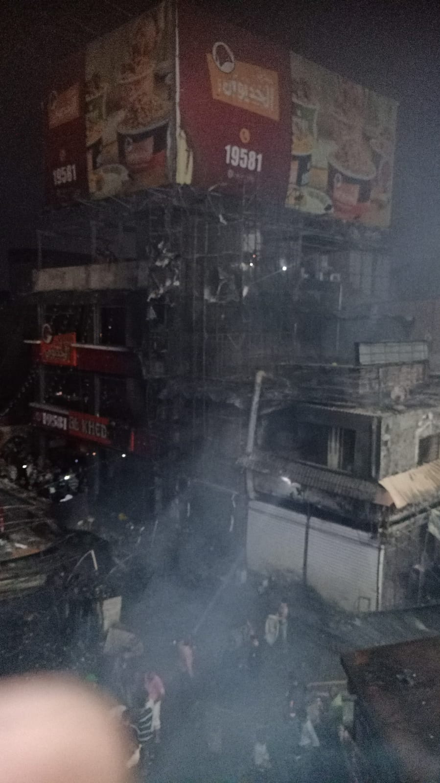 حريق بمحيطة محطة مترو شبرا الخيمة (5)