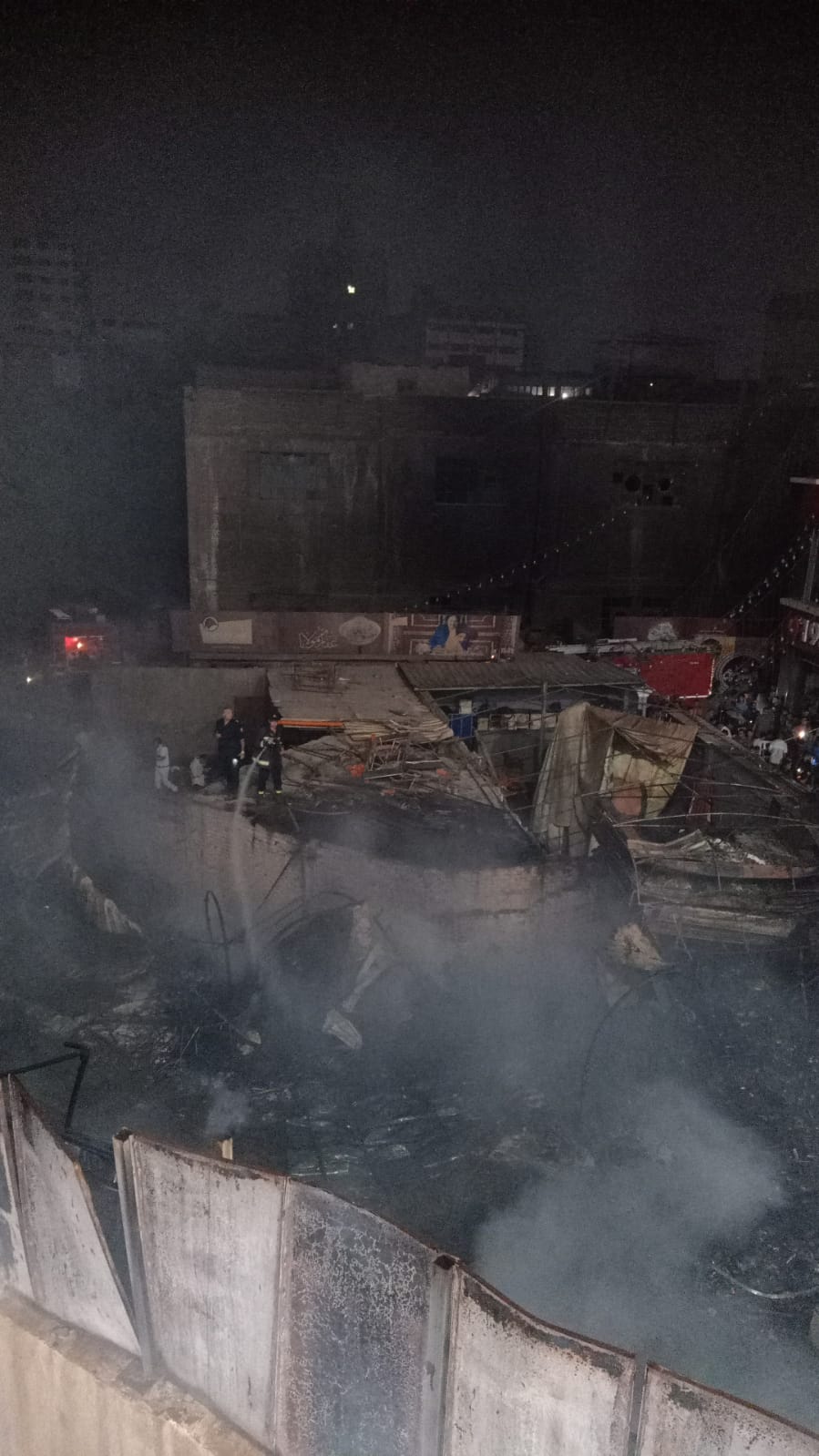 حريق بمحيطة محطة مترو شبرا الخيمة (2)