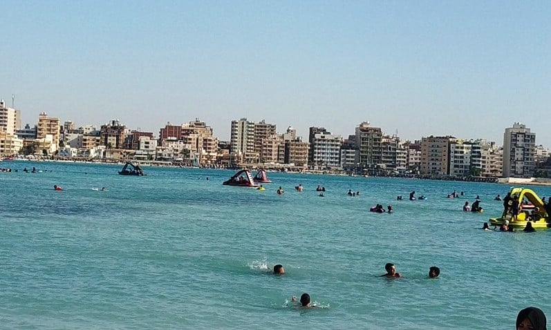 تزايد إقبال المصطافين على شواطئ ومصايف مطروح والساحل الشمالي تزايد إقبال المصطافين على شواطئ ومصايف مطروح والساحل الشمالي