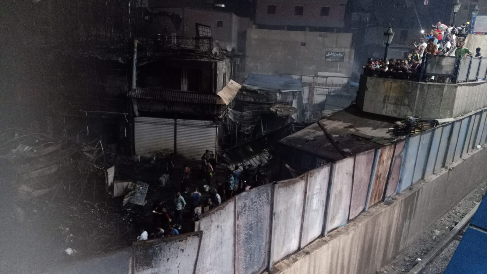 حريق بمحيطة محطة مترو شبرا الخيمة (11)