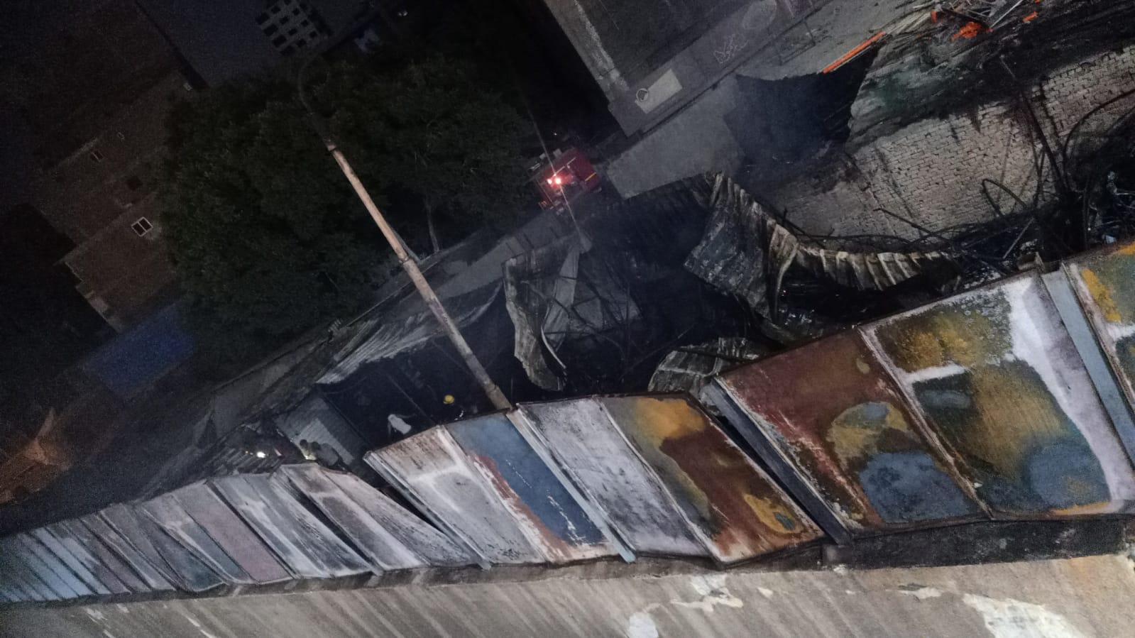حريق بمحيطة محطة مترو شبرا الخيمة (10)