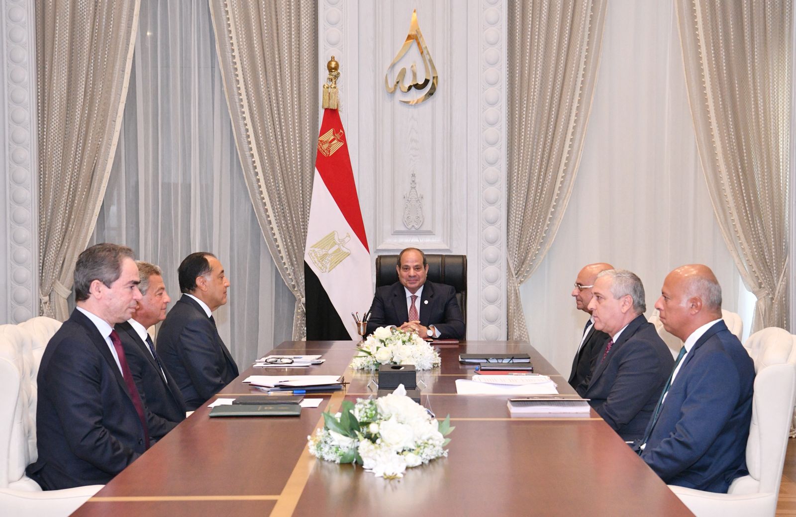 اجتماع الرئيس (2)