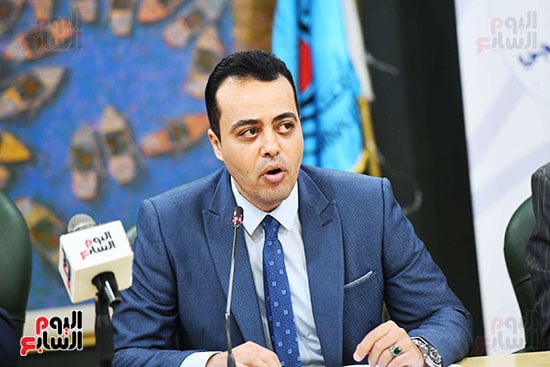 محمد السيد الشاذلي رئيس لجنة الشؤون العربية و الخارجيه بنقابه الصحفيين محمد السيد الشاذلي رئيس لجنة الشؤون العربية و الخارجيه بنقابه الصحفيين