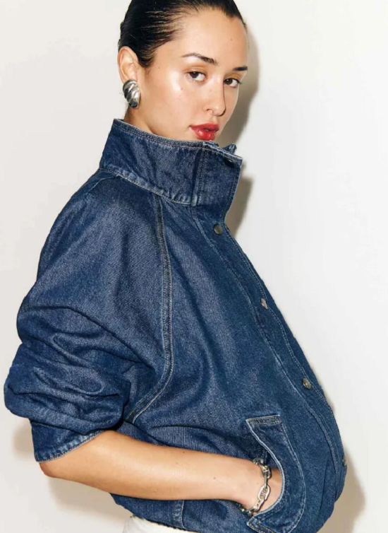 سترة مرتفعة الرقبة