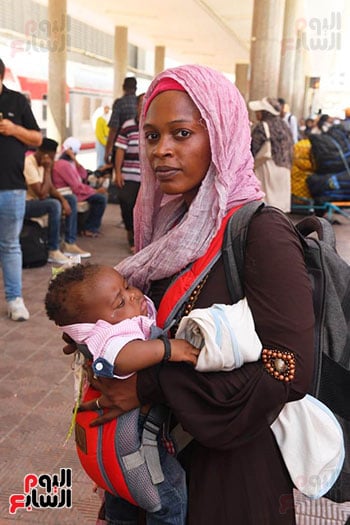 السكة الحديد تشغل قطارًا خاصًا لعودة الإخوة السودانيين طواعية (9)