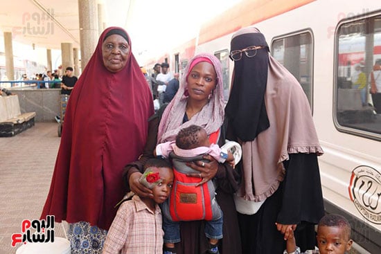 قطار العودة للسودان ينطلق من محطة مصر (3)