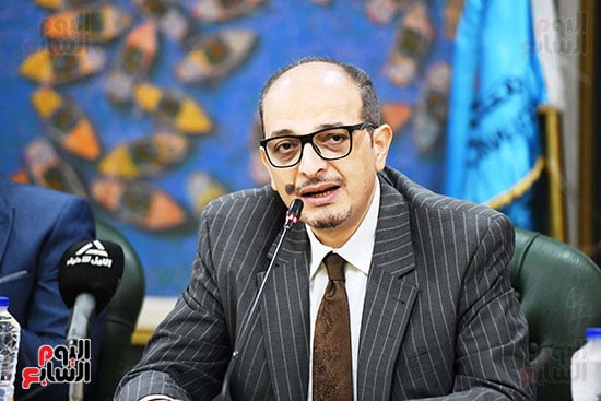 الكاتب الصحفي محمد مصطفي ابو شامة الكاتب الصحفي محمد مصطفي ابو شامة