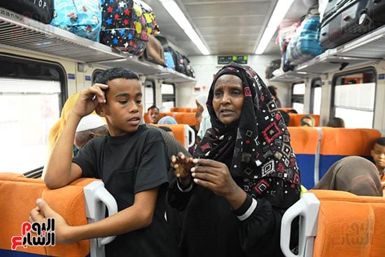 قطار العودة للسودان ينطلق من محطة مصر (12)