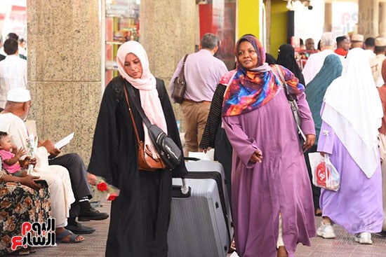 السكة الحديد تشغل قطارًا خاصًا لعودة الإخوة السودانيين طواعية (11)