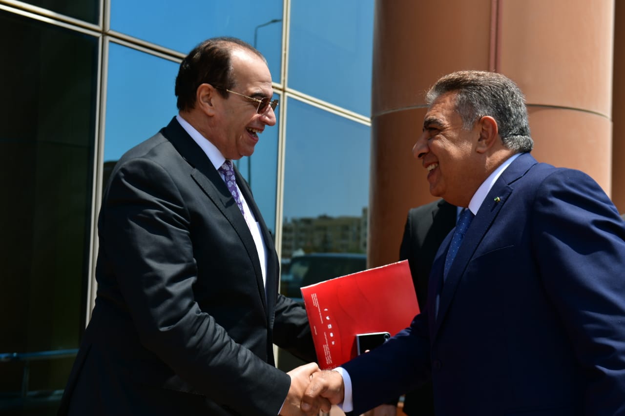 وزير التعليم يستقبل محافظ الدقهلية بمقر الوزارة (1)
