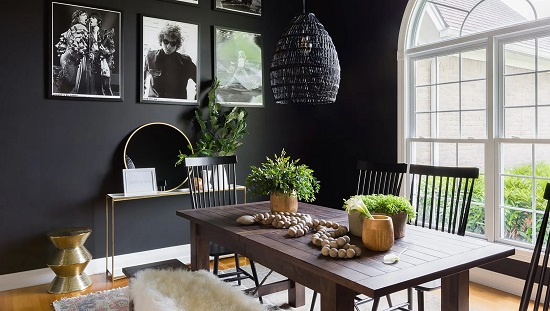 دهان اللون الأسود