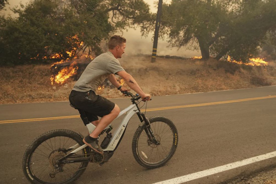 اشتعال حريق كانيون (4)