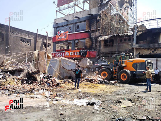 رفع-آثار-الحريق-فى-شبرا-الخيمة رفع-آثار-الحريق-فى-شبرا-الخيمة