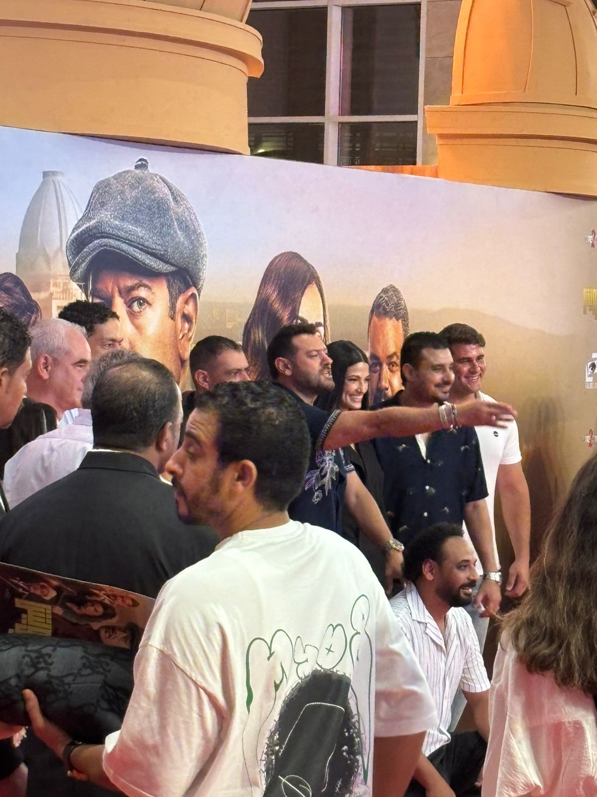 عمرو يوسف ودينا الشربينى وأبطال درويش يحتفلون بالعرض الخاص فى أكتوبر (1)