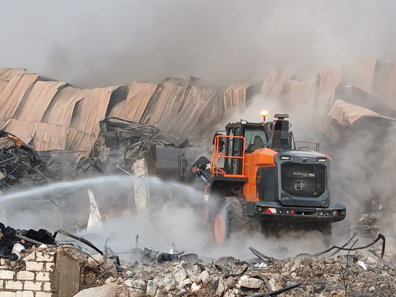 عملية اخماد الحريق