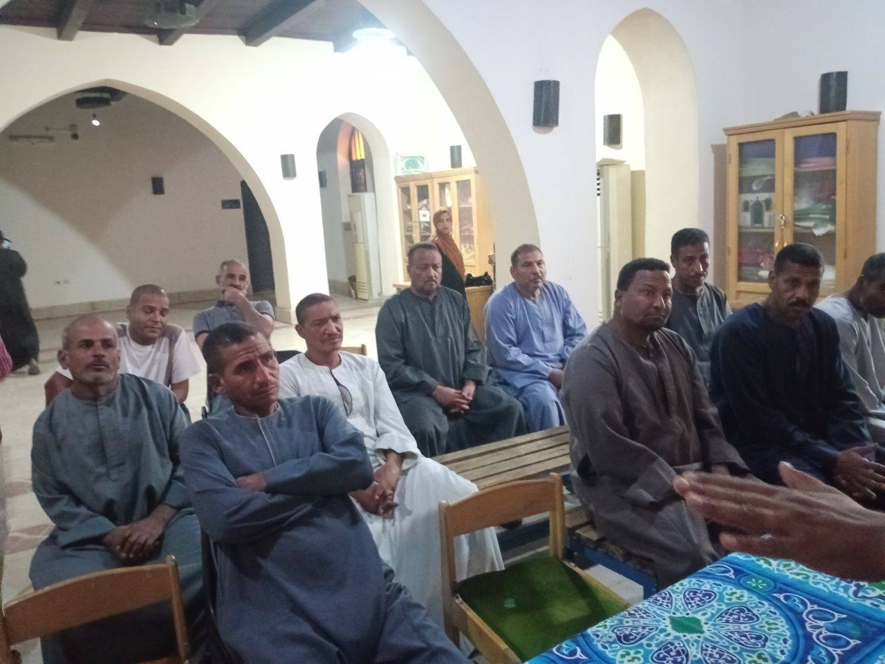نقاشات عن دور المواطن في بناء المستقبل وأهمية المشاركة بالإنتخابات نقاشات عن دور المواطن في بناء المستقبل وأهمية المشاركة بالإنتخابات