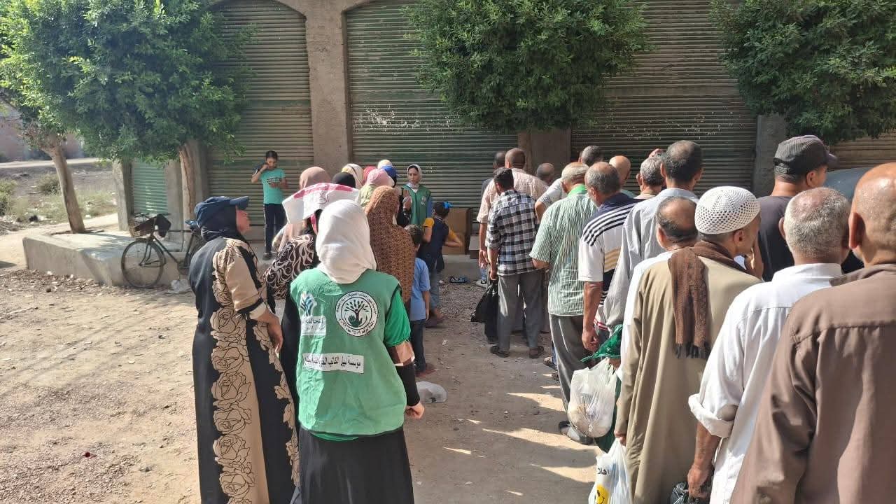 فريق من متطوعي المؤسسة (1)