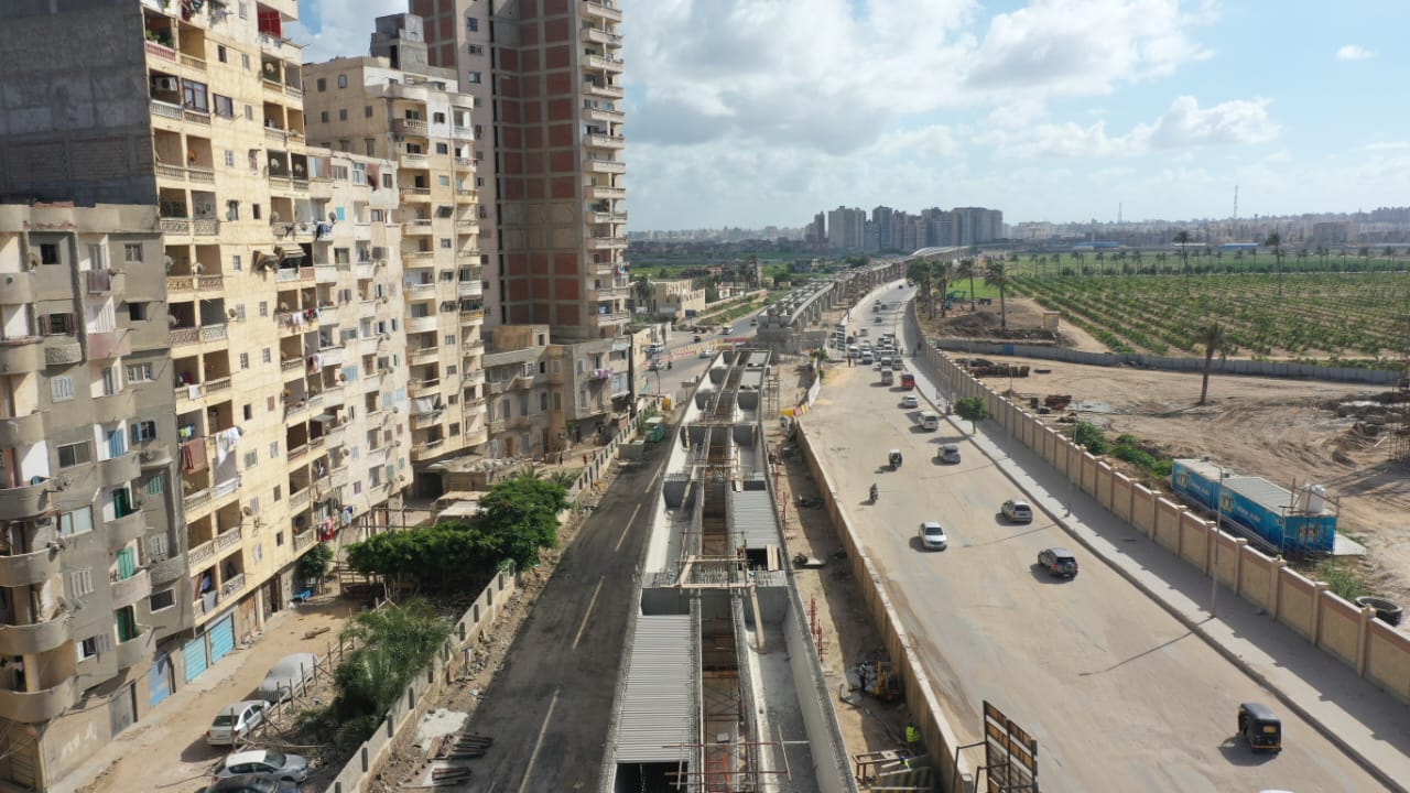 تقدم أعمال تركيب الكمرات (2)