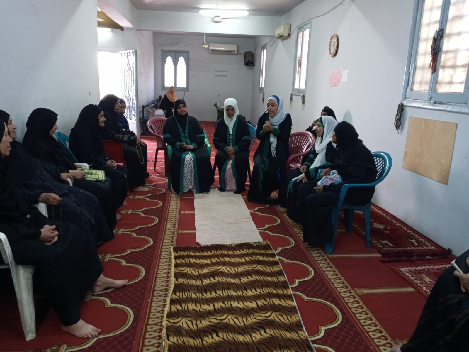 أوقاف الأقصر تنظم فعاليات القافلة الدعوية للواعظات لدعم السيدات
