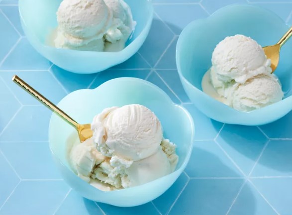 آيس كريم بالفانيليا