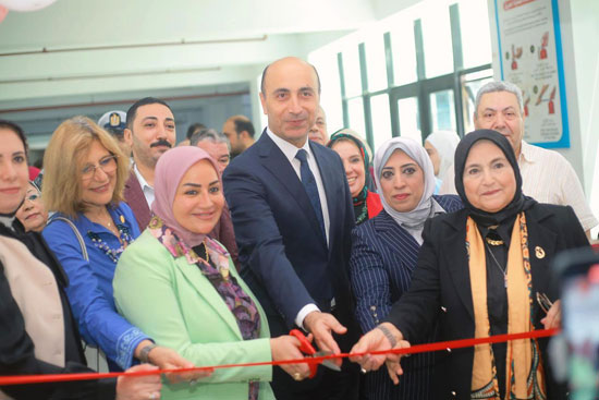 رئيس جامعة دمنهور يفتتح وحدة مناهضة العنف ضد المرأة بالجامعة