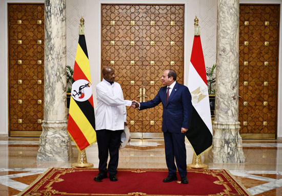 الرئيس يستقبل رئيس أوغندا