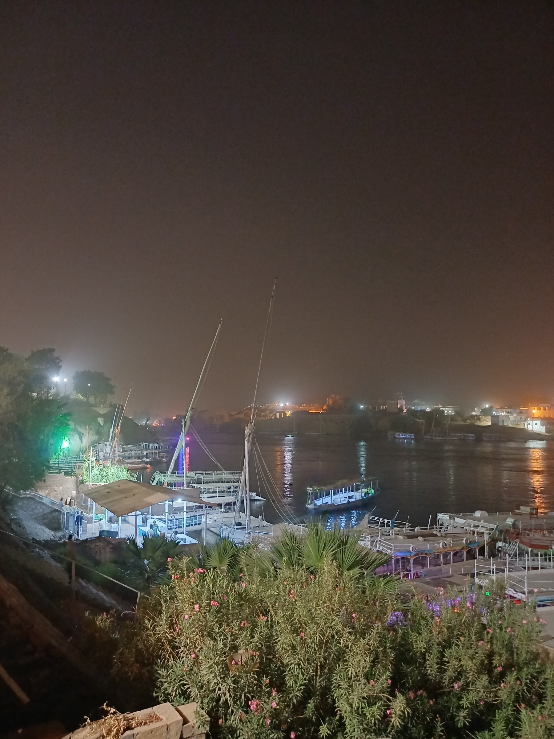 عاصفة ترابية