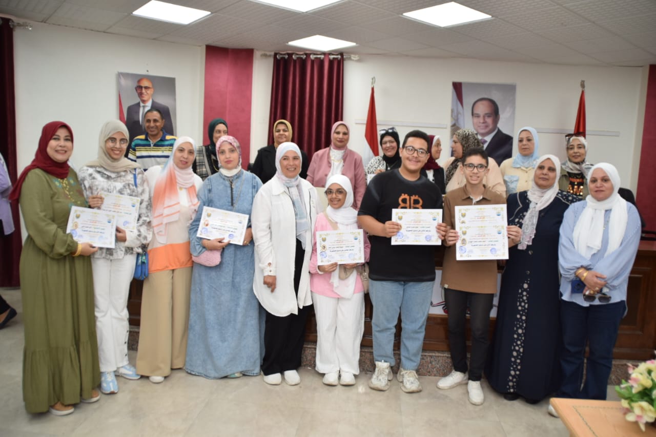 تكريم الطلاب الفائزين بالمراكز الأولى