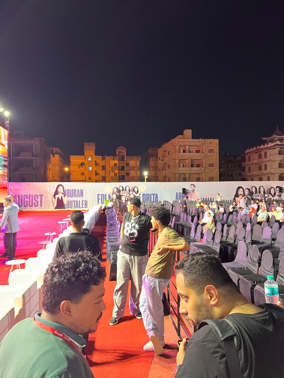 توافد المصيفين قبل الانطلاق
