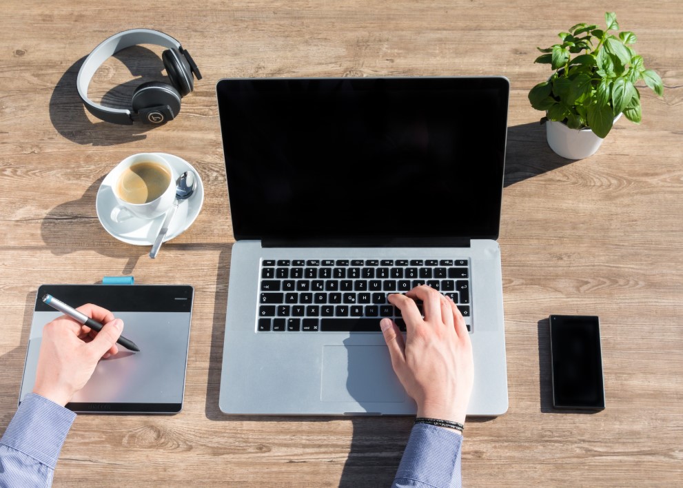 اليوم العالمى لمستخدمى اليد اليسرى