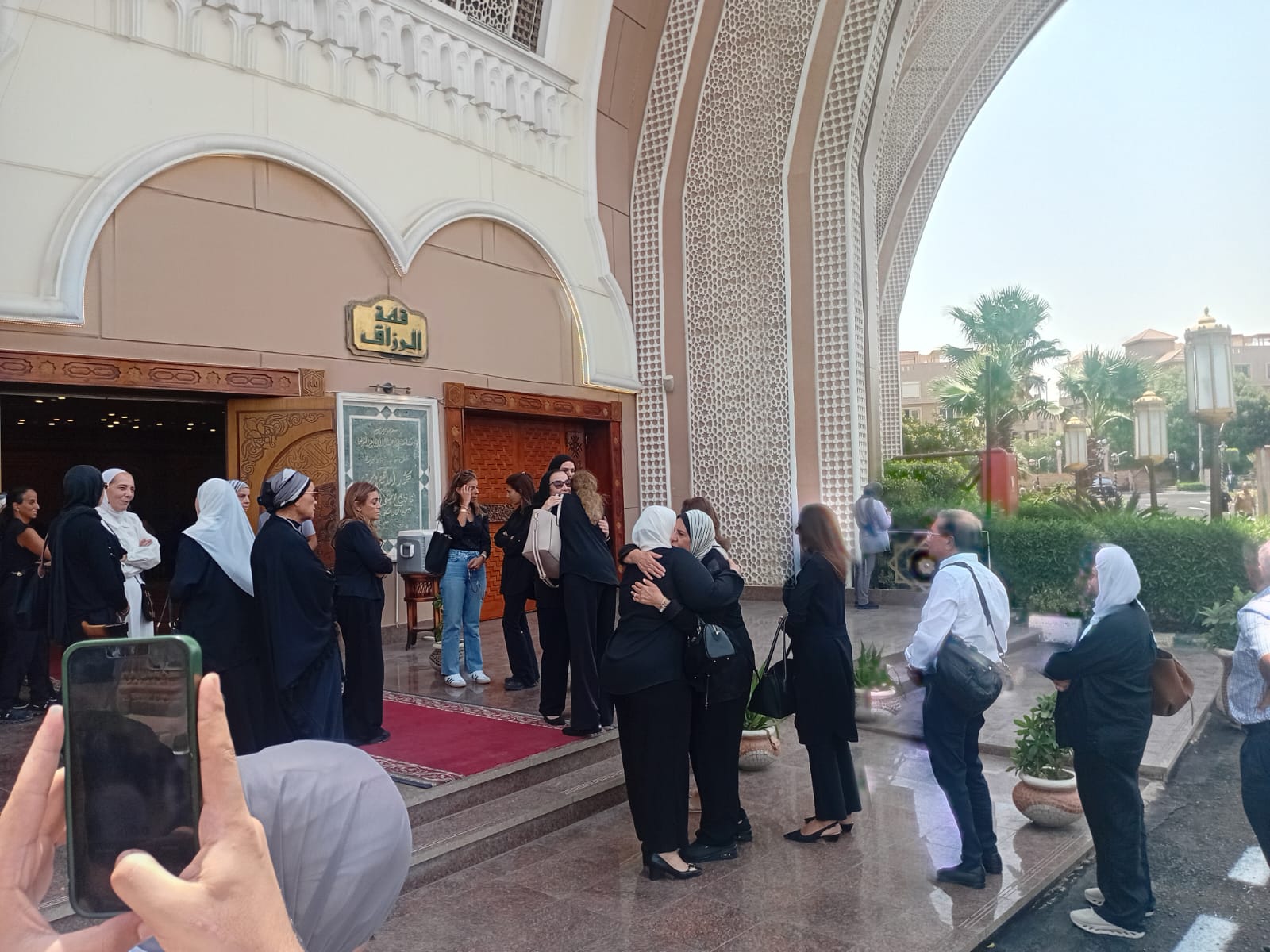 وزراء سابقين وشخصيات عامة على جنازة وزير التموين السابق على مصيلحى (6)