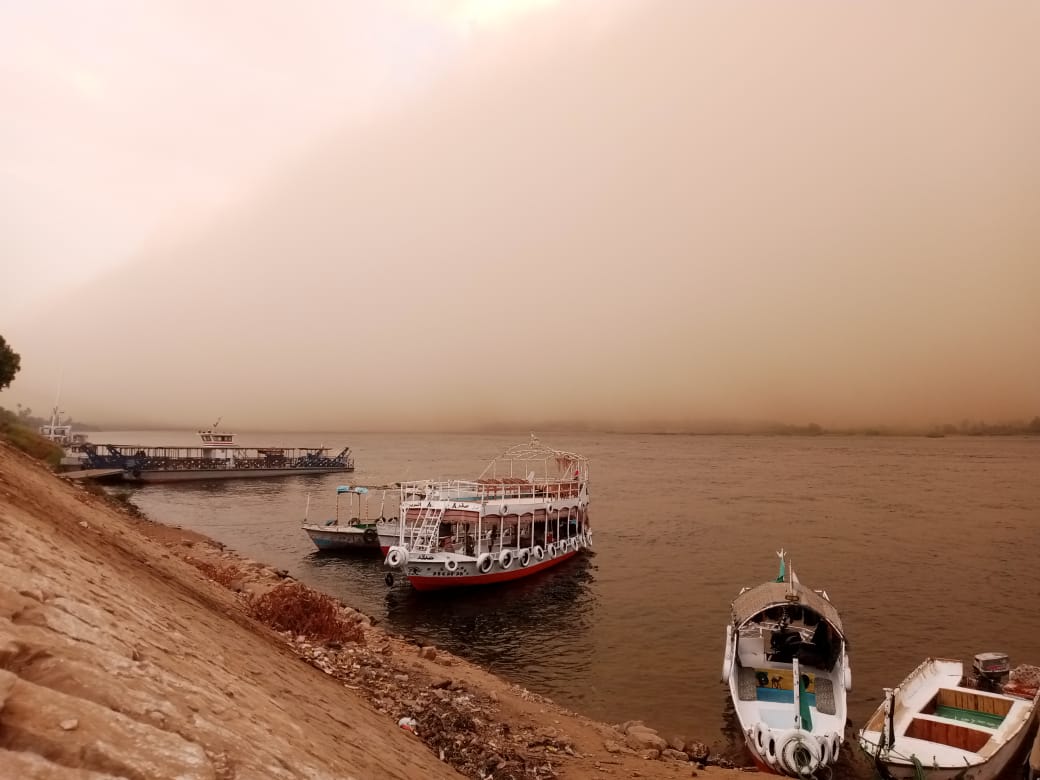 العاصفة الترابية باسوان العاصفة الترابية باسوان