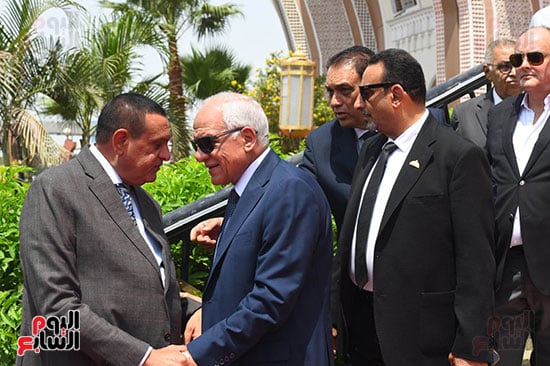 اللواء أحمد راشد محافظ الجيزة السابق اللواء أحمد راشد محافظ الجيزة السابق