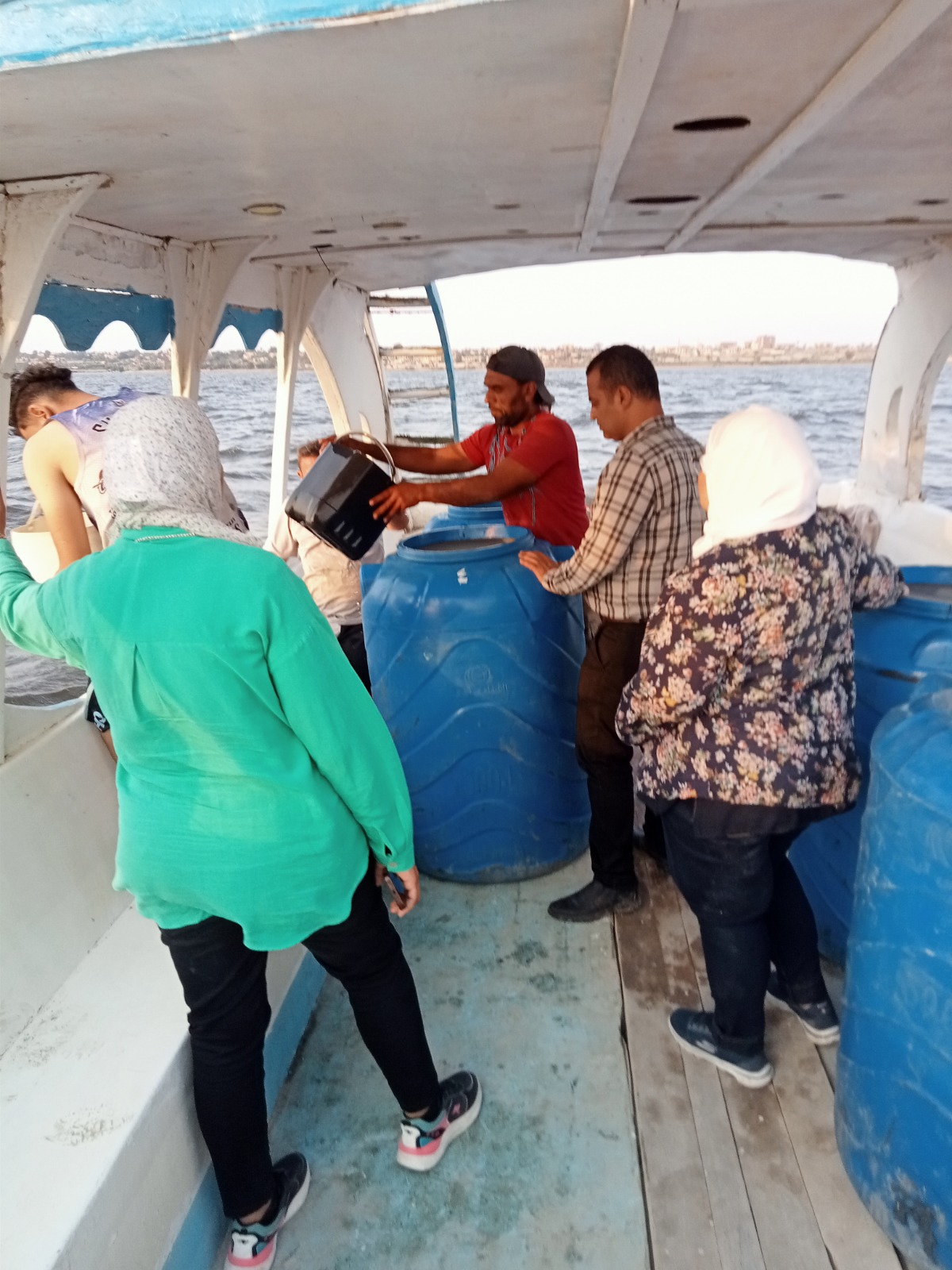 الدفعة الثالثة من يرقات الجمبري