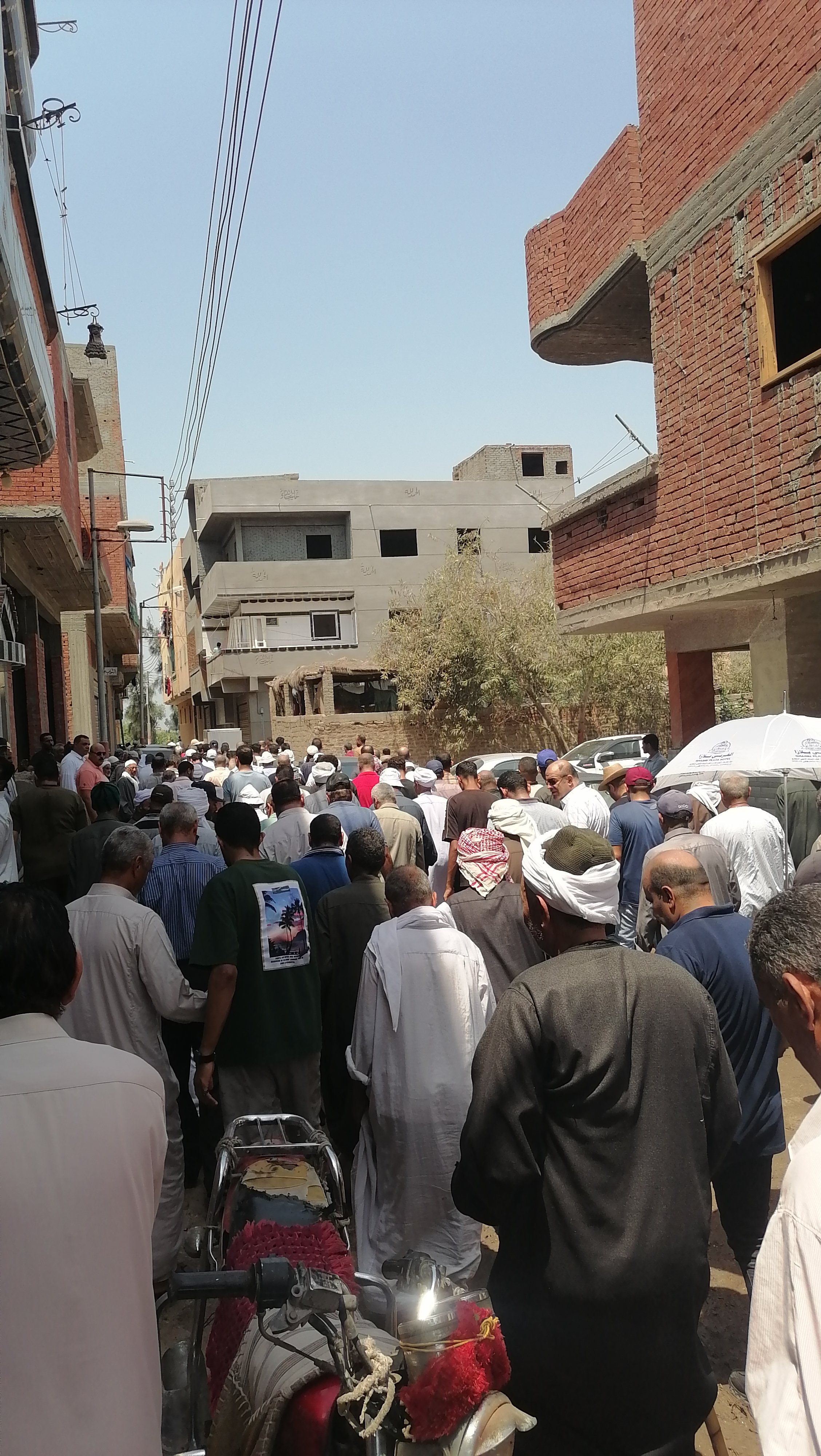 تشيع جثمان والدة نائب رئيس النيابة الإدارية بمسقط رأسه بالدقهلية