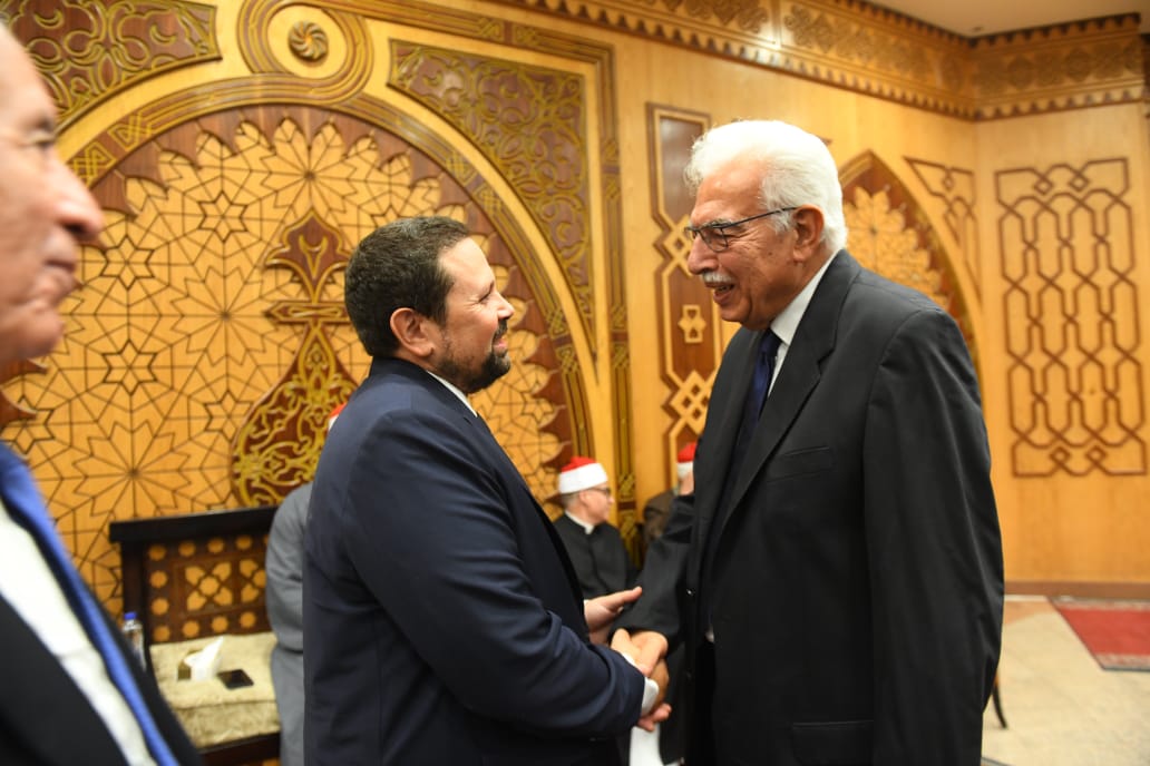 وصول الدكتور أحمد نظيف وصول الدكتور أحمد نظيف