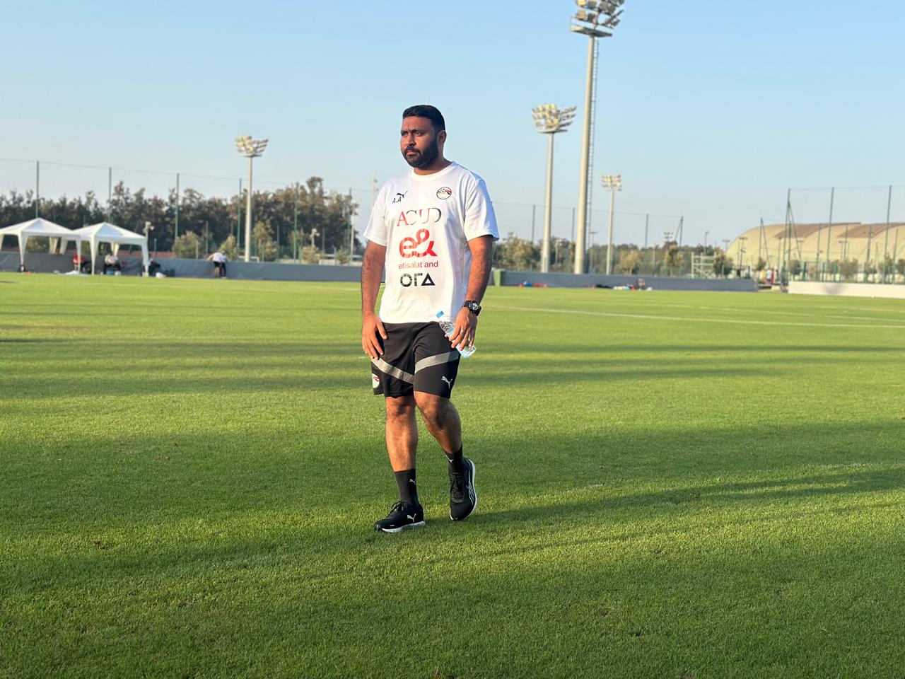 الجهاز الفنى لمنتخب الشباب (2)