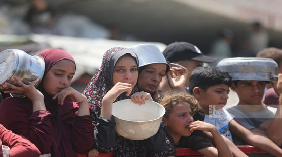 أواني فارغة ودموع جائعة