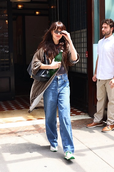 حذاء داكوتا جونسون حذاء داكوتا جونسون