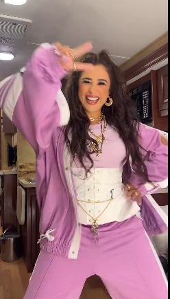 ياسمين عبد العزيز