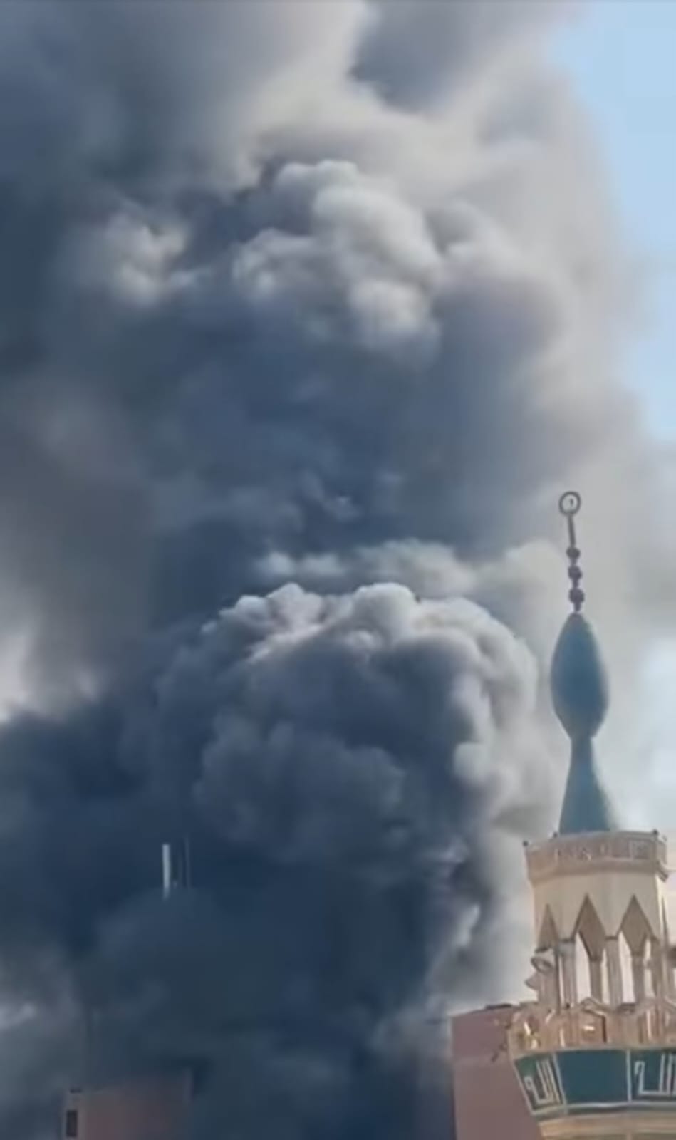 حريق مخزن المواسير البلاستيك (5)