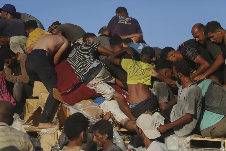 الزحام على المساعدات