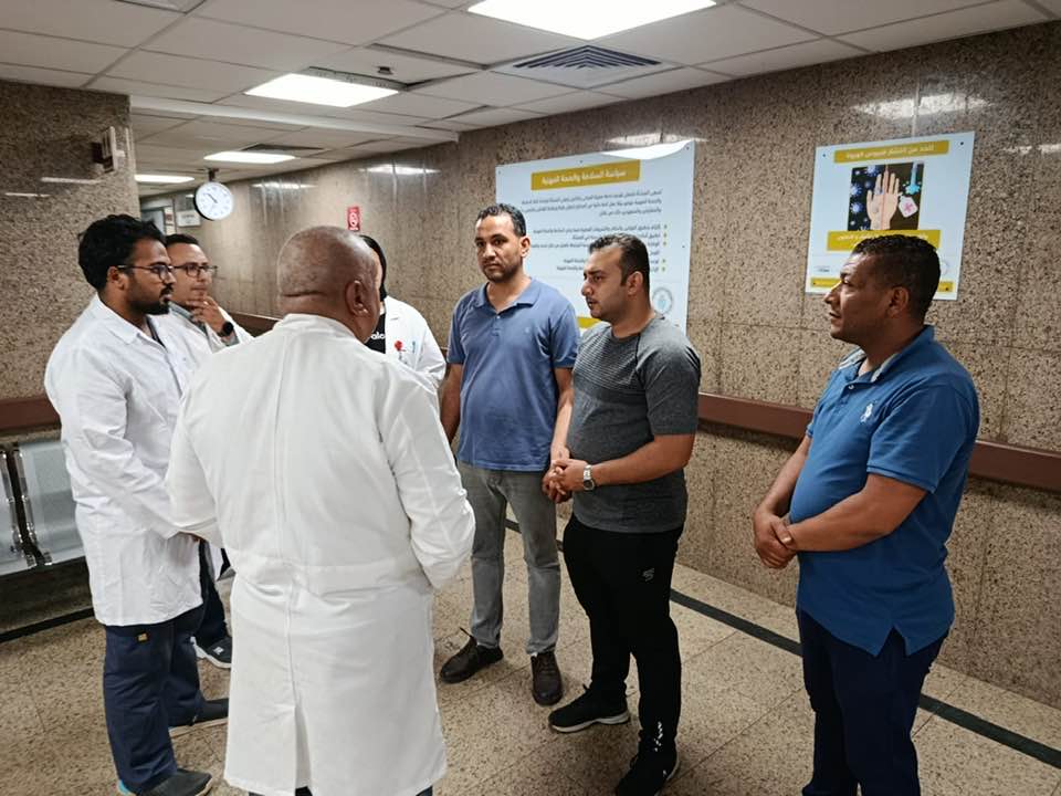 مدير الرعاية الصحية بالأقصر يقود جولة على 5 مستشفيات فجراً