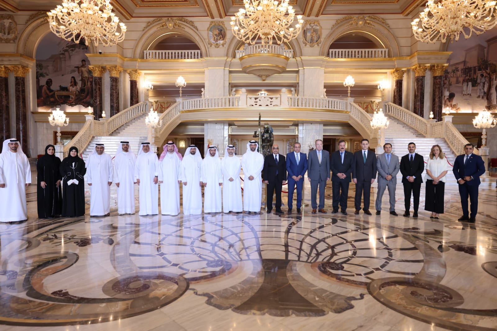 وفد قضائي إمارتي بالعاصمة الإدارية