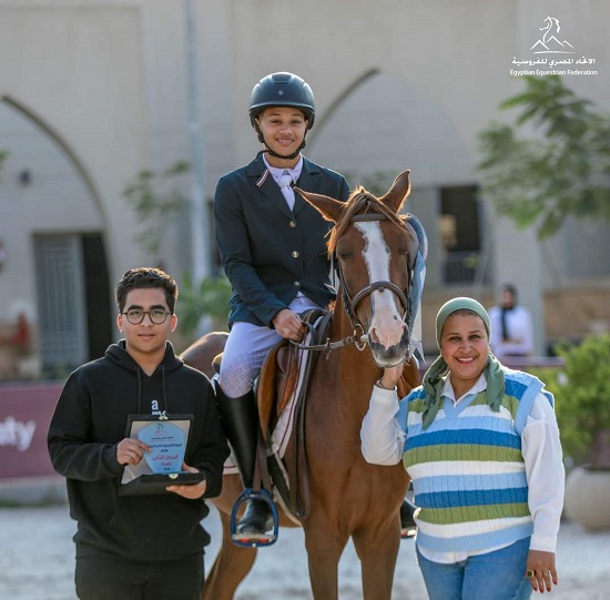 فتحية وابنها محمود فتحية وابنها محمود