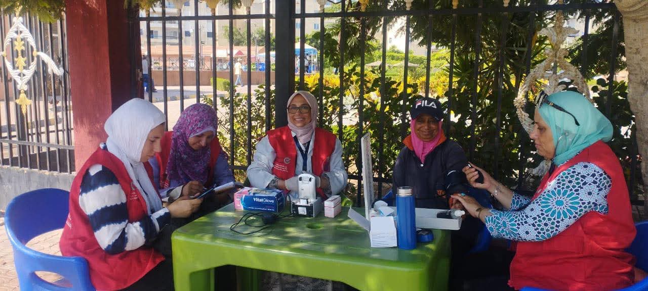 تواجد مكثف للفرق الطبية في المناطق العامة