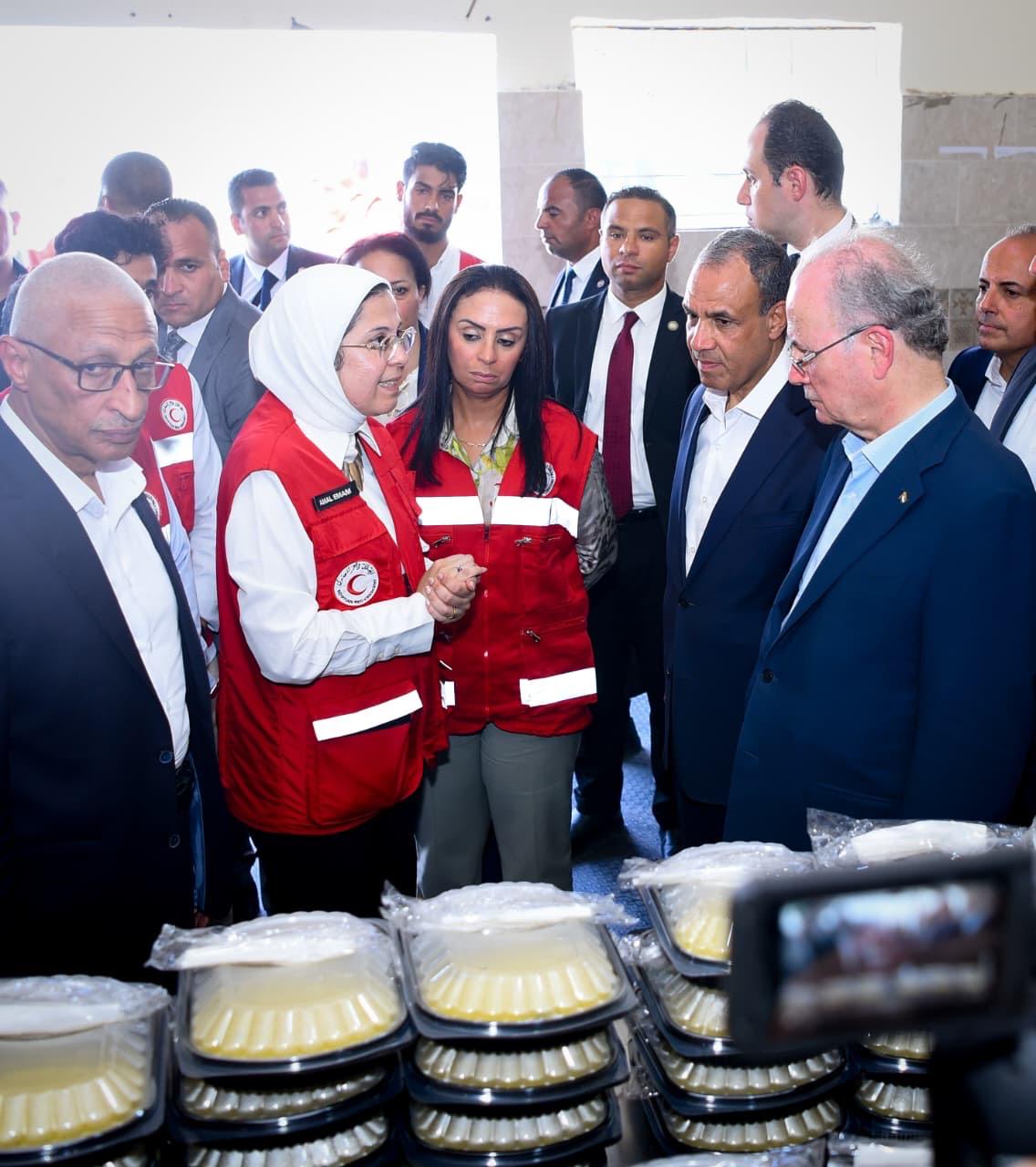 وزير الخارجية ووزيرة التضامن ورئيس الوزراء الفلسطيني